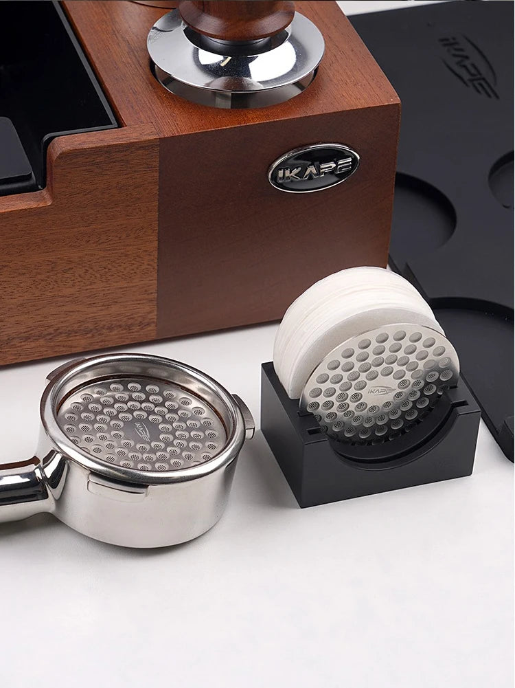 IKAPE V2 puck screen used with La Marzocco Linea Mini 58mm portafilter group head