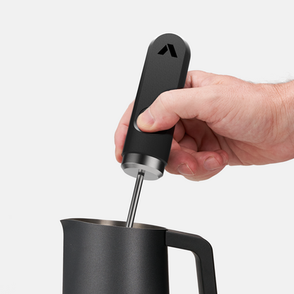 Subminimal NanoFoamer V2 Handheld Milk Frother – Café-Quality Microfoam & Latte Art at Home
